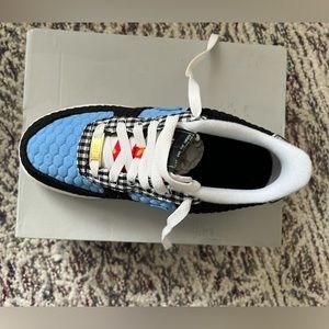 Brand new in box never worn!!!dark blue , light blue Air Force ones size 4Y